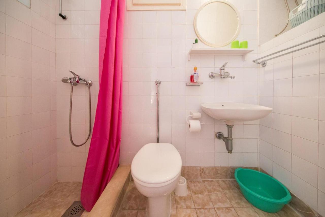 Apartmani Katija คอมีชา ภายนอก รูปภาพ